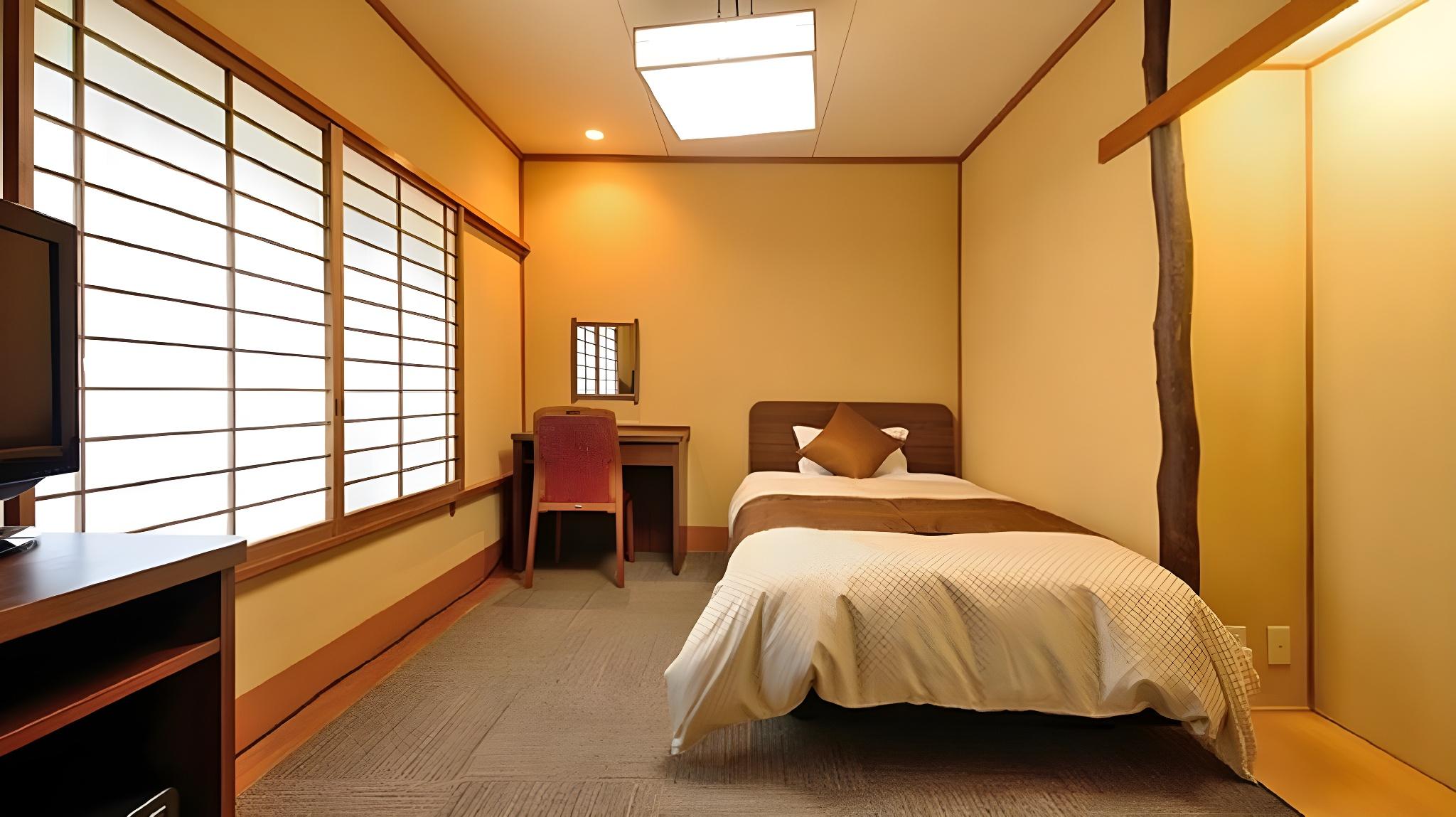 Room, Single, East Wing