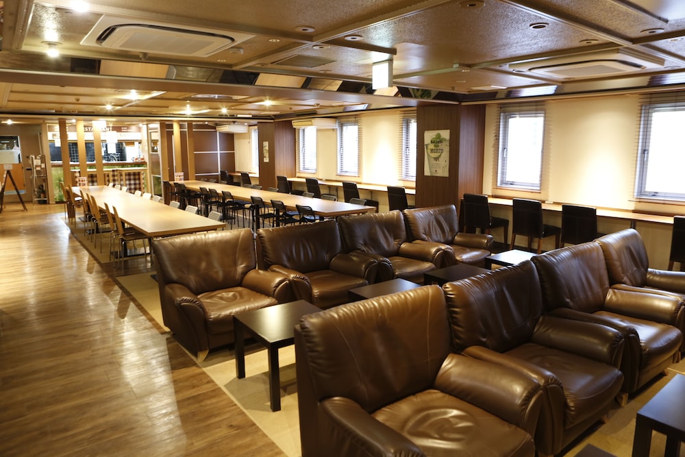 Shinjuku Kuyakushomae Capsule Hotel 38/46