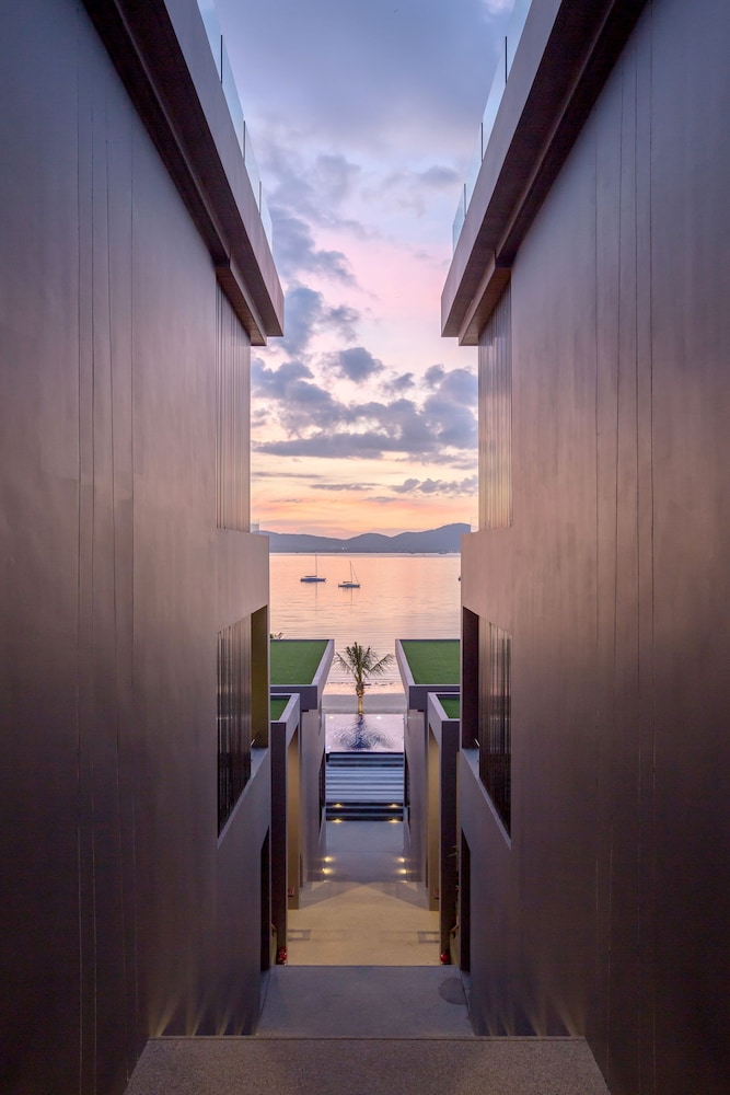 X10 Seaview Suites At Panwa Beach 57/63