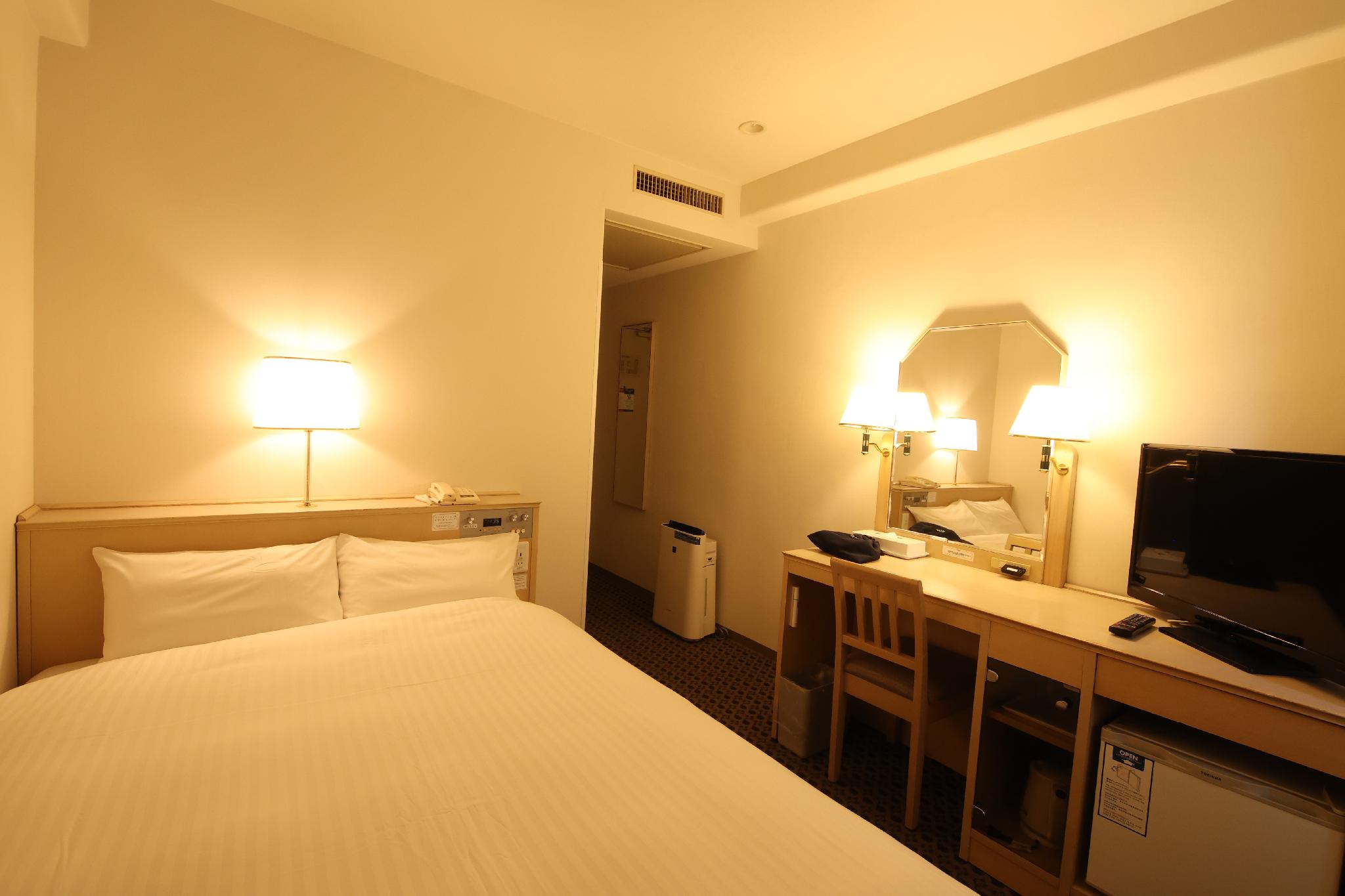 Semi Room, Semi Double Bed, Small, Smoking
