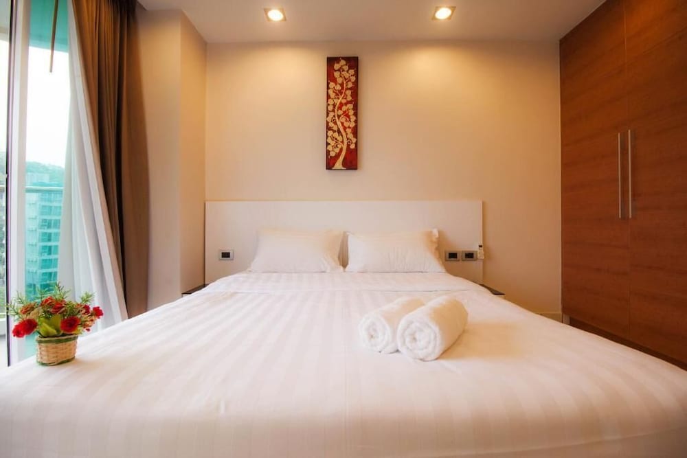 2 BEDROOMS, CONDO