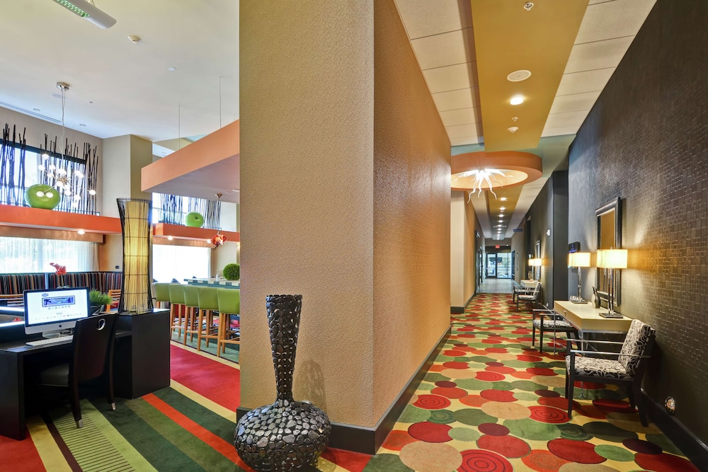 Hampton Inn And Suites Raleigh Crabtree Valley Nc 11/55