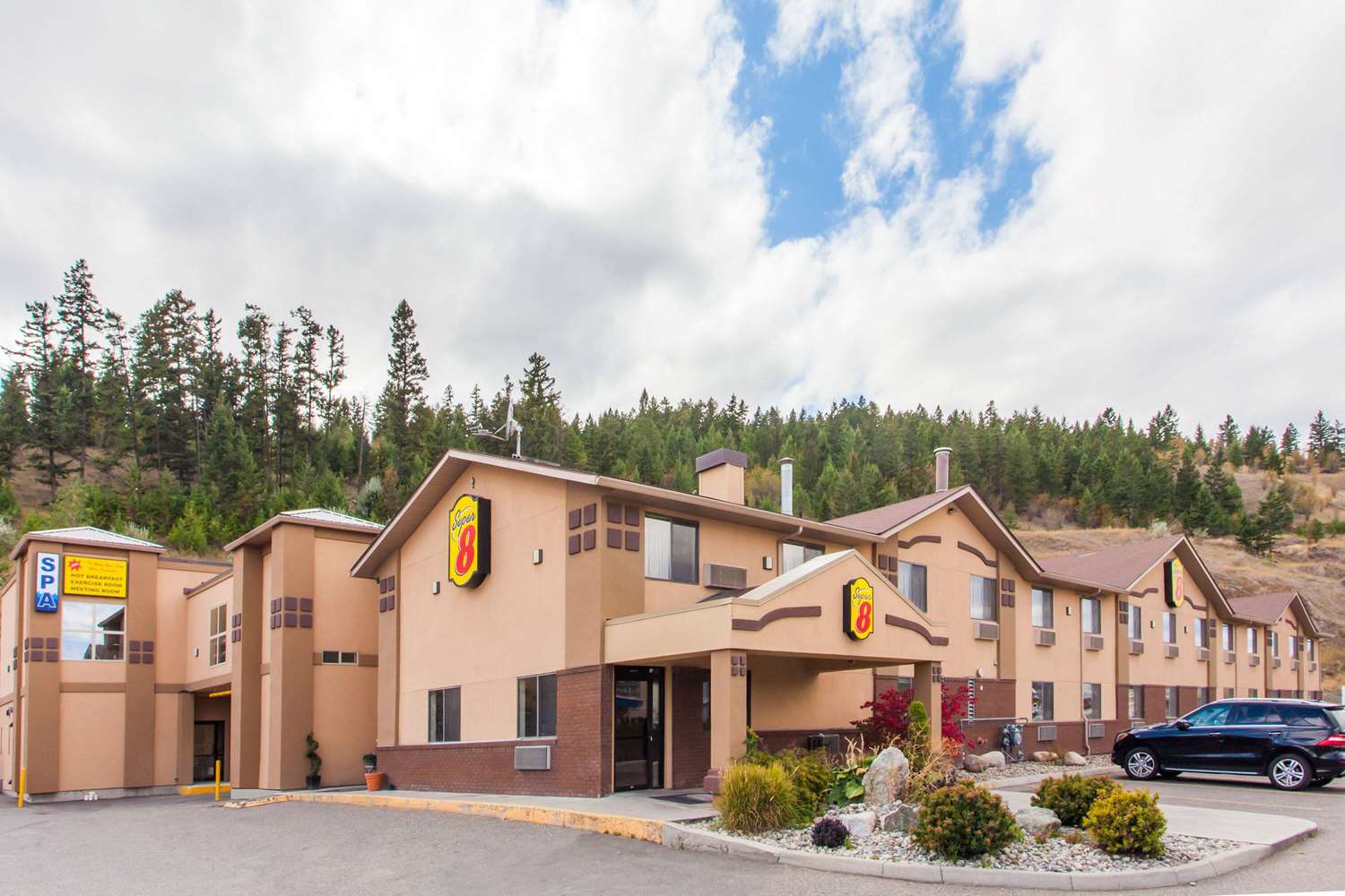 Super 8 by Wyndham Kamloops On The Hill 13/19