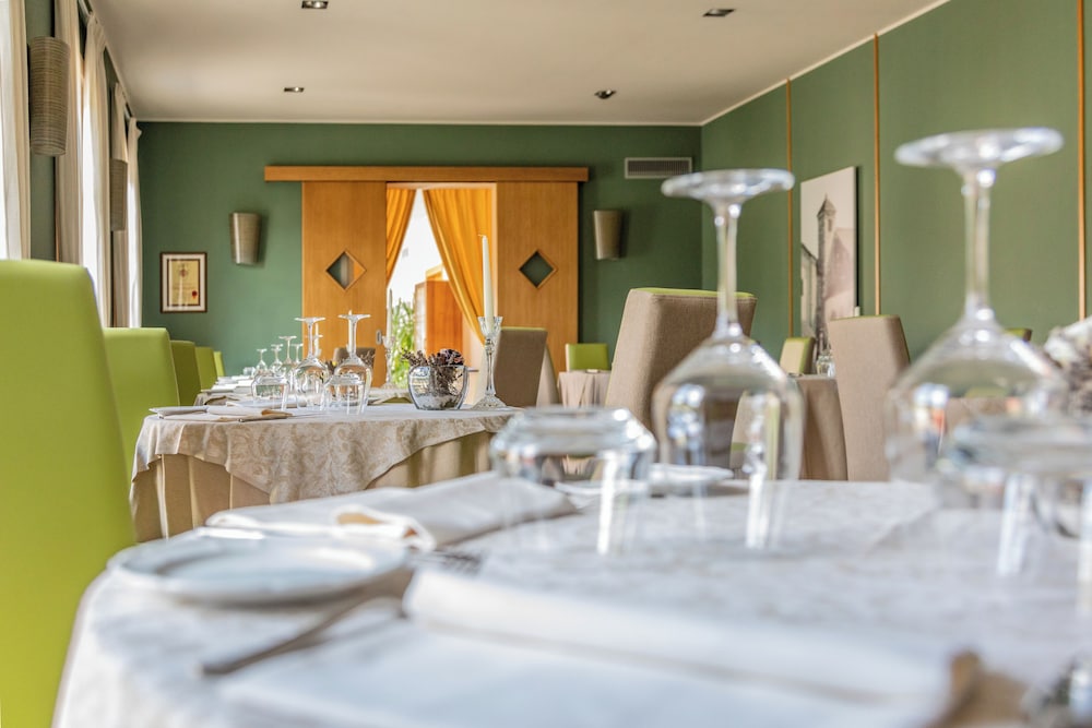 Hotel Cortese 30/60