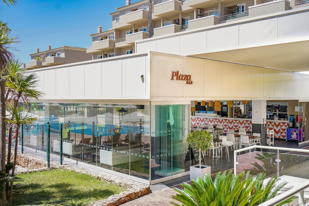 Vitors Plaza in PORTIMAO