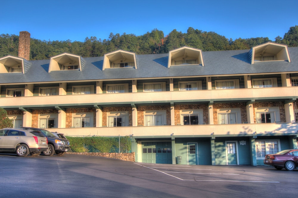 The Historic Gatlinburg Inn 2/66