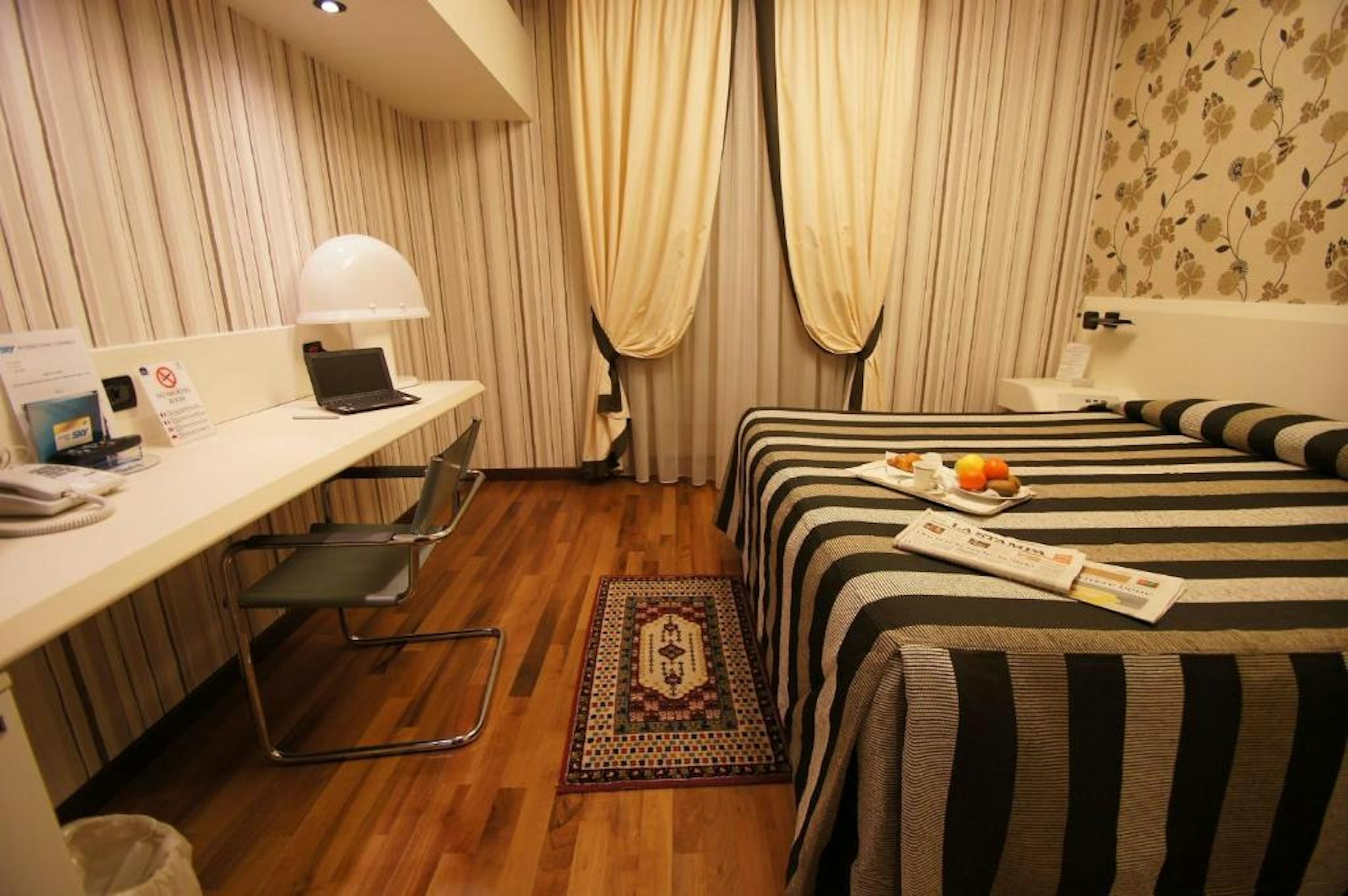Phi Hotel Principe 54/60