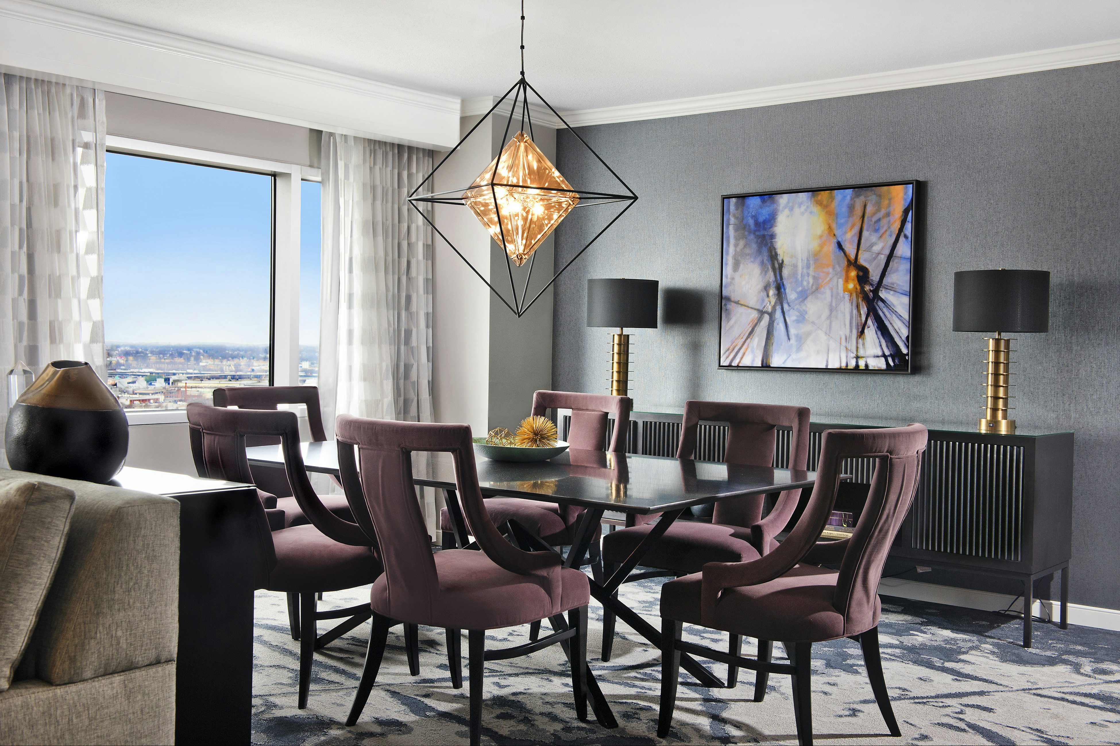 Hilton Baltimore Inner Harbor 40/84