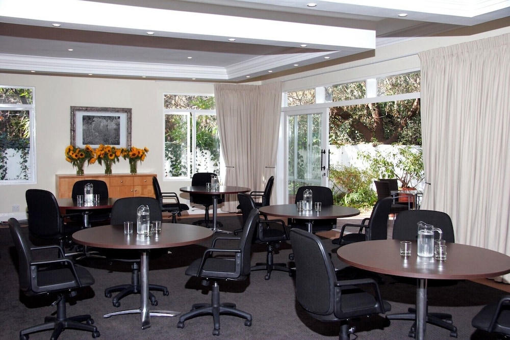 Melrose Place Guest Lodge and Conferencing 37/50