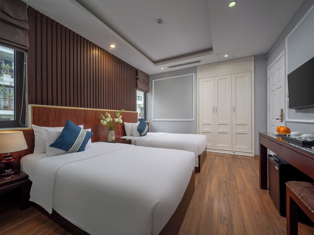 Executive, Double or Twin Bed