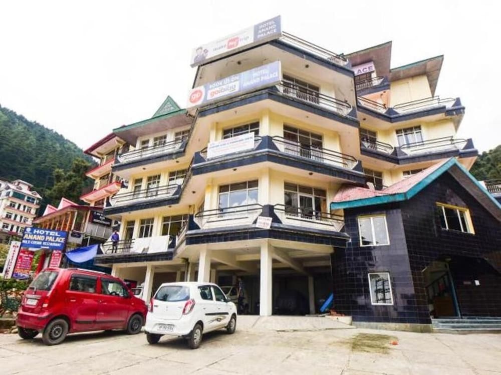 ANAND PALACE HOTEL 37/42