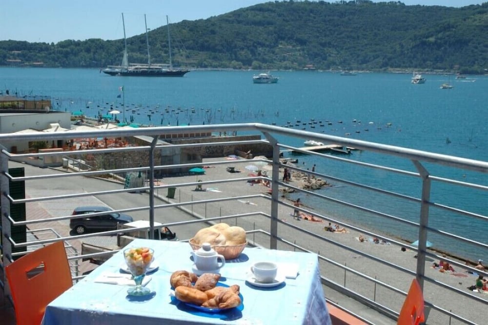 Le Terrazze di Portovenere 8/18