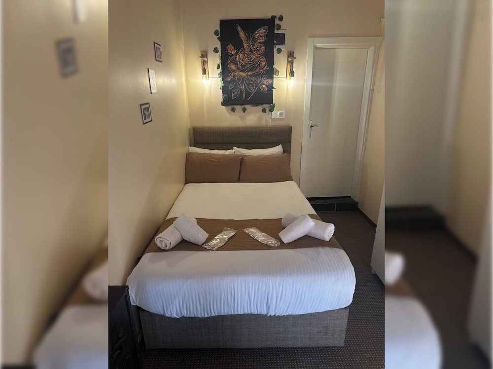 Guner Hotel 16/42