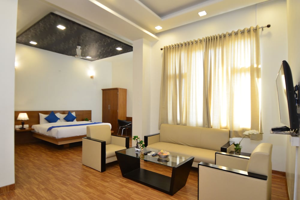 Hotel Sapphire World 29/37