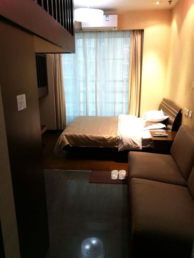 Shanghai Abest Xinshikong Apartments 39/71