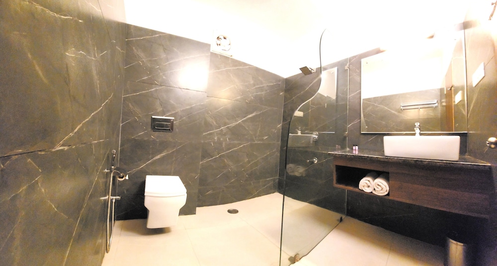 Clarks Inn Brinjal - Haridwar 42/44