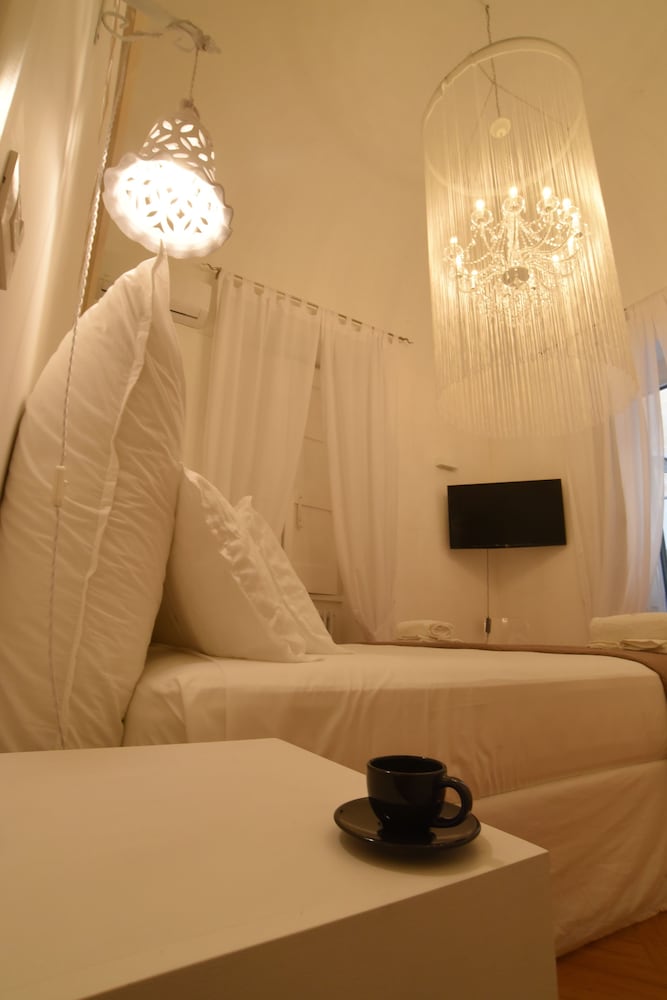Cadelli Luxury Suite 28/48