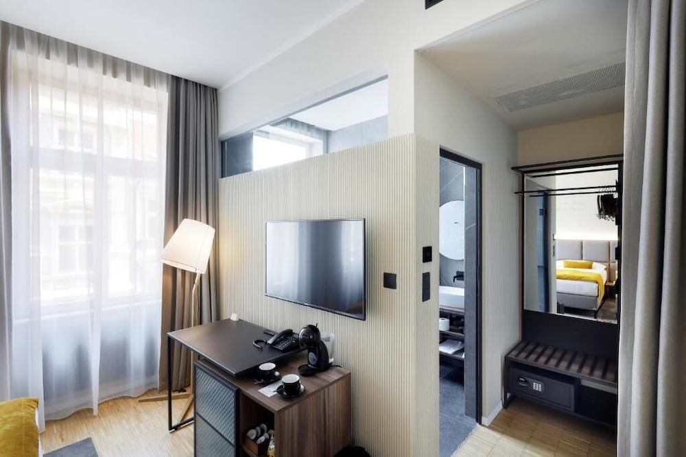 Prokop Square Hotel 32/50