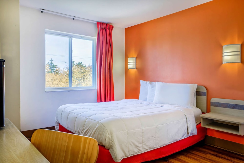 Motel6 Burlington On - Toronto West - Oakville 30/61