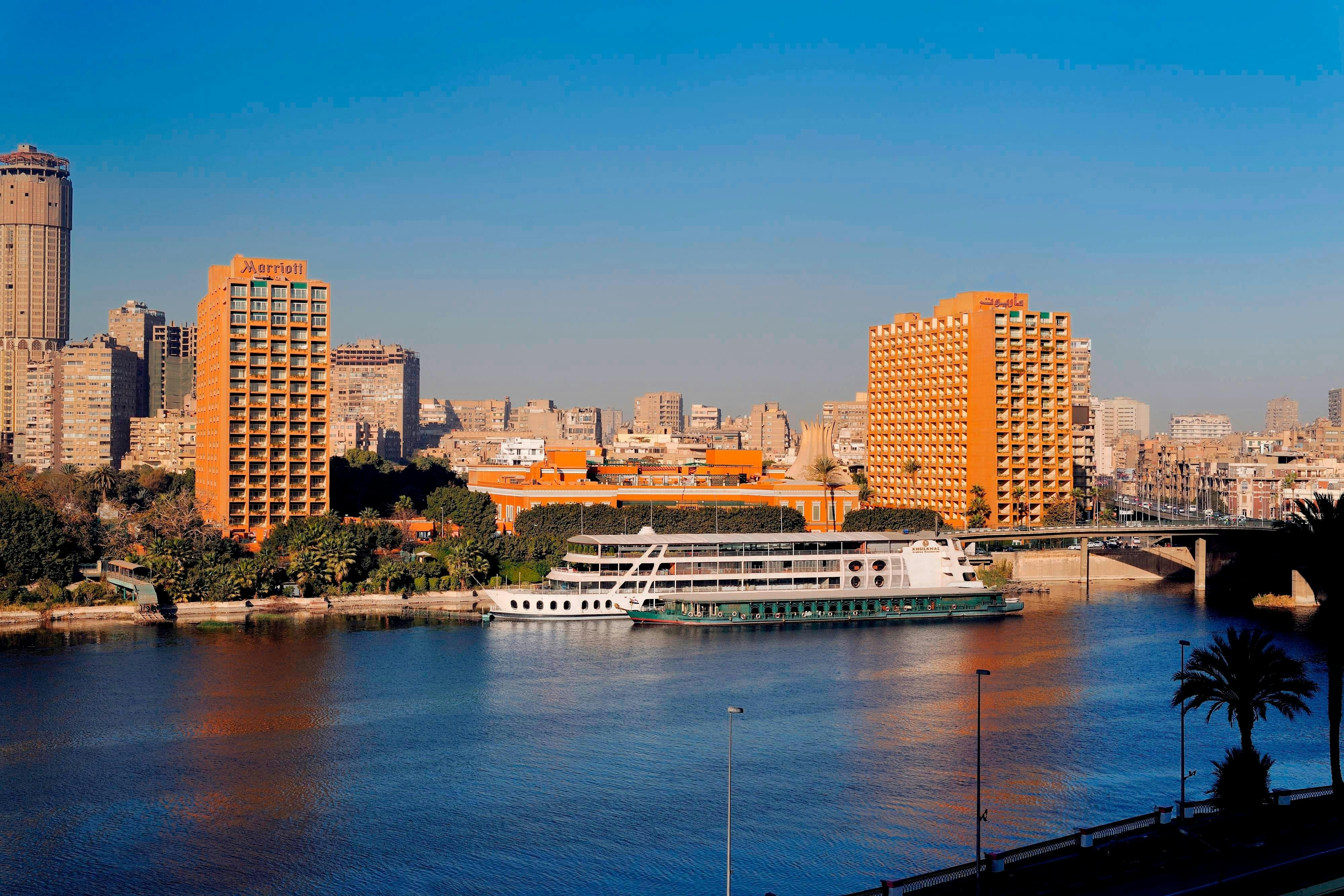 Cairo Marriott Hotel and Omar Khayyam Casino 31/35