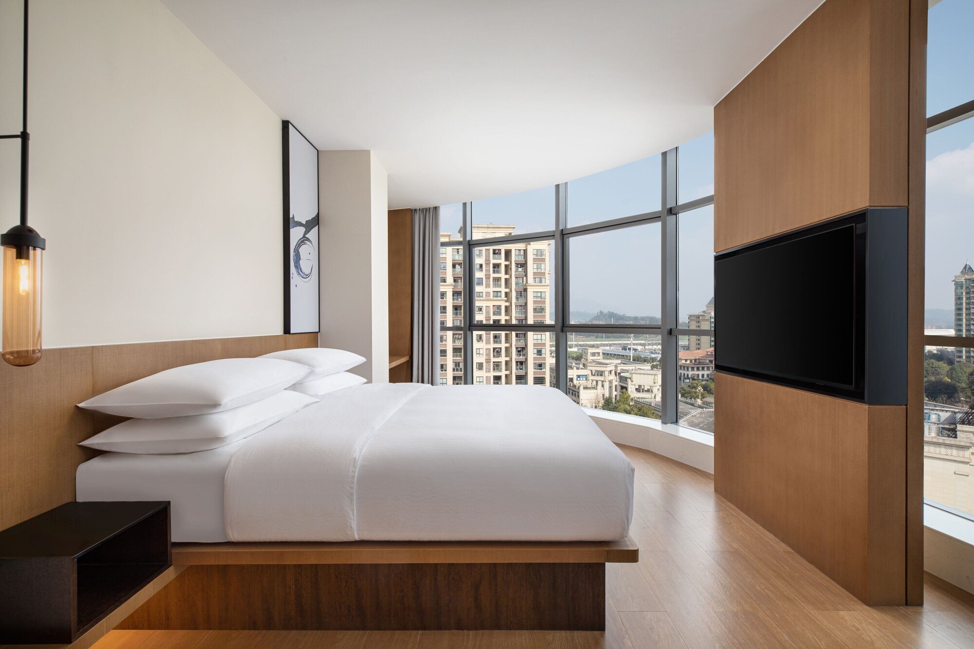 Deluxe, King Bed