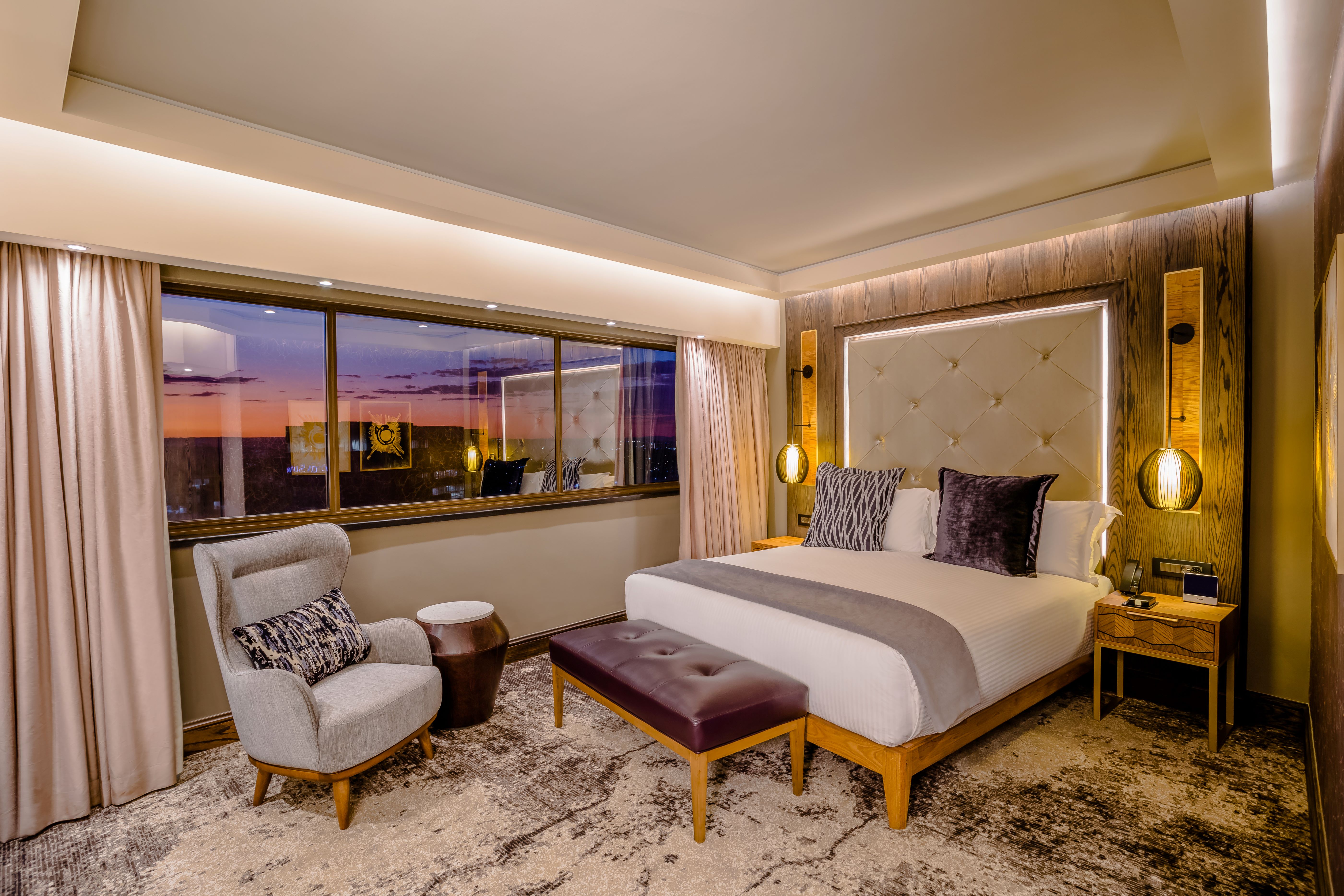 Tower, Club, Deluxe, Suite