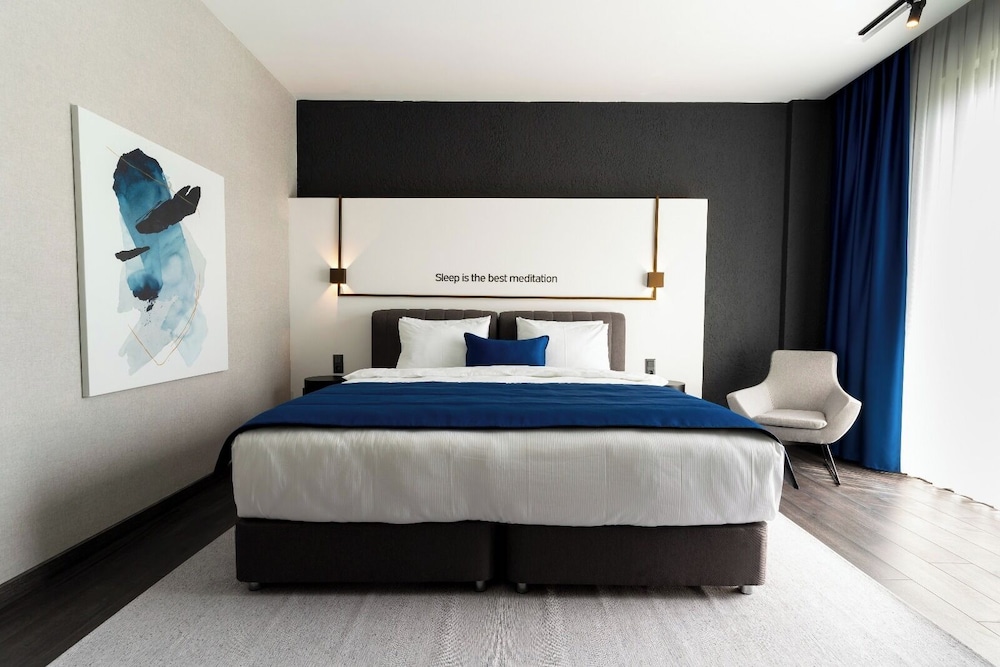 Hotel Bonvie 8/32