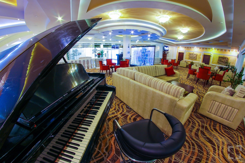 Golden Dragon Hotel 54/75