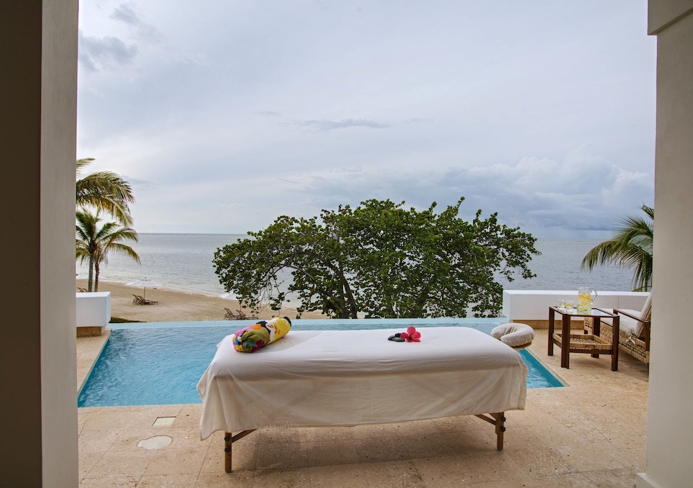 Las Verandas Hotel And Villas 35/73