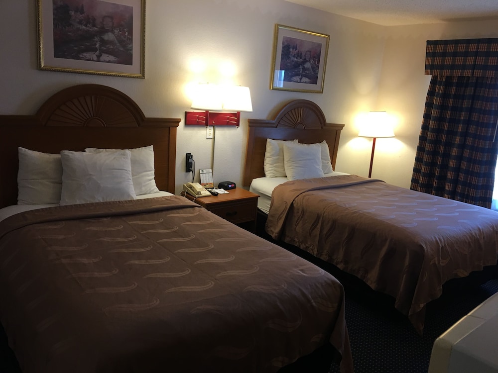Quality Inn Kalamazoo near Wings Stadium 10/40