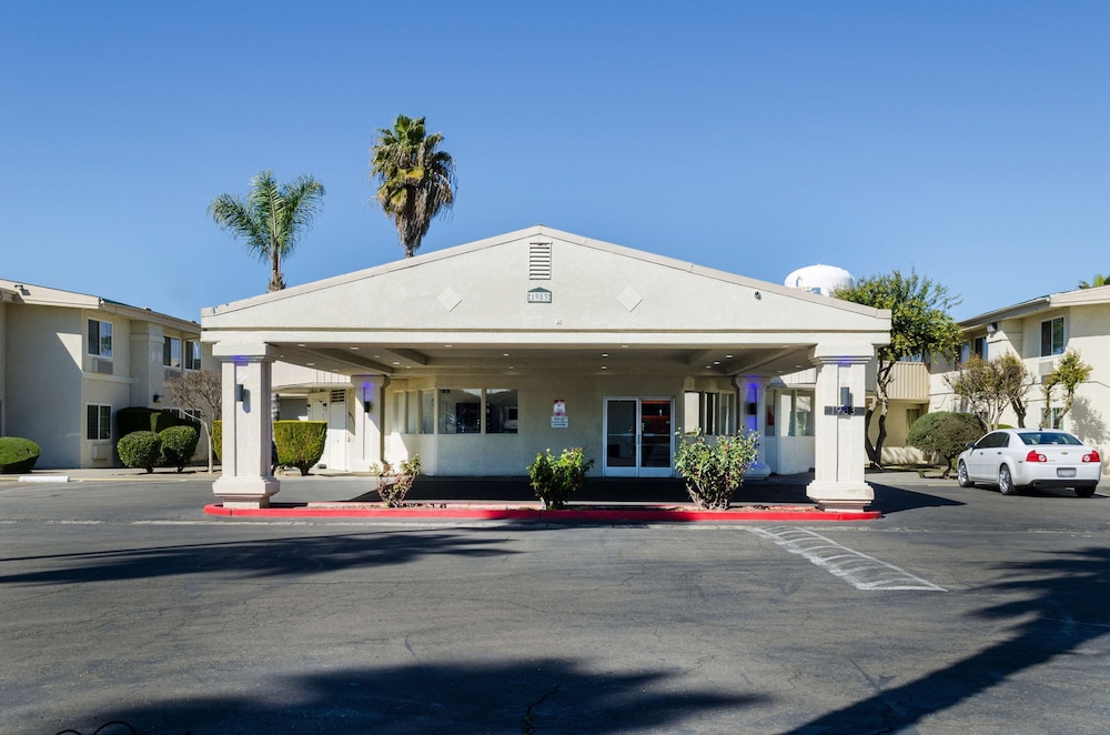 Ramada by Wyndham Merced 44/57