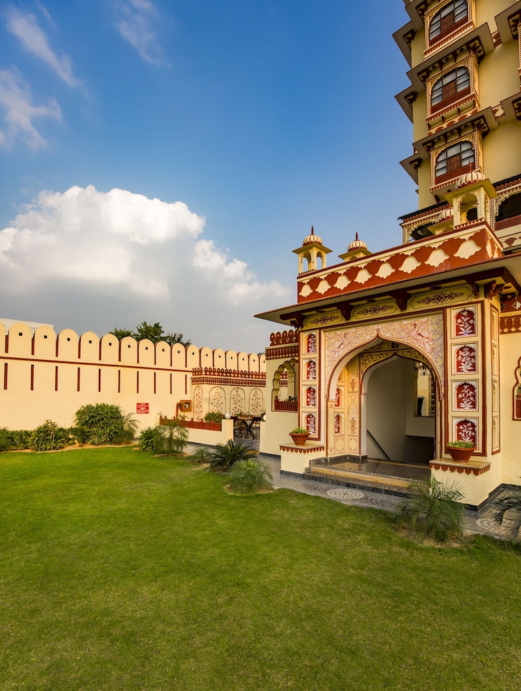 Umaid Haveli-A Heritage Style Hotel & Resort 1/66