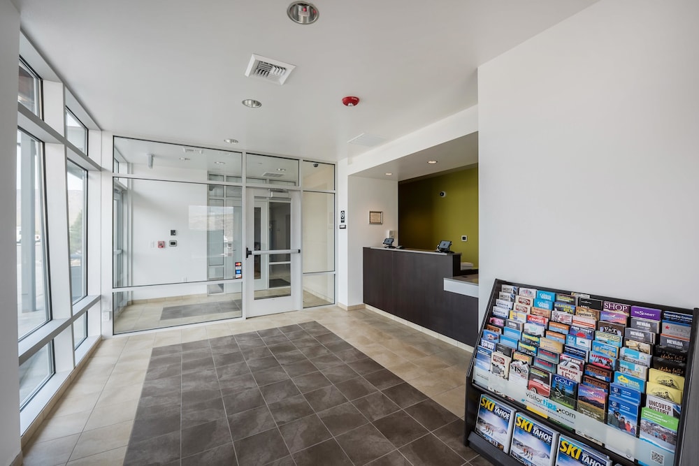 Studio6 Mccarran, NV - Sparks - Tahoe - Reno Industrial Center 6/49