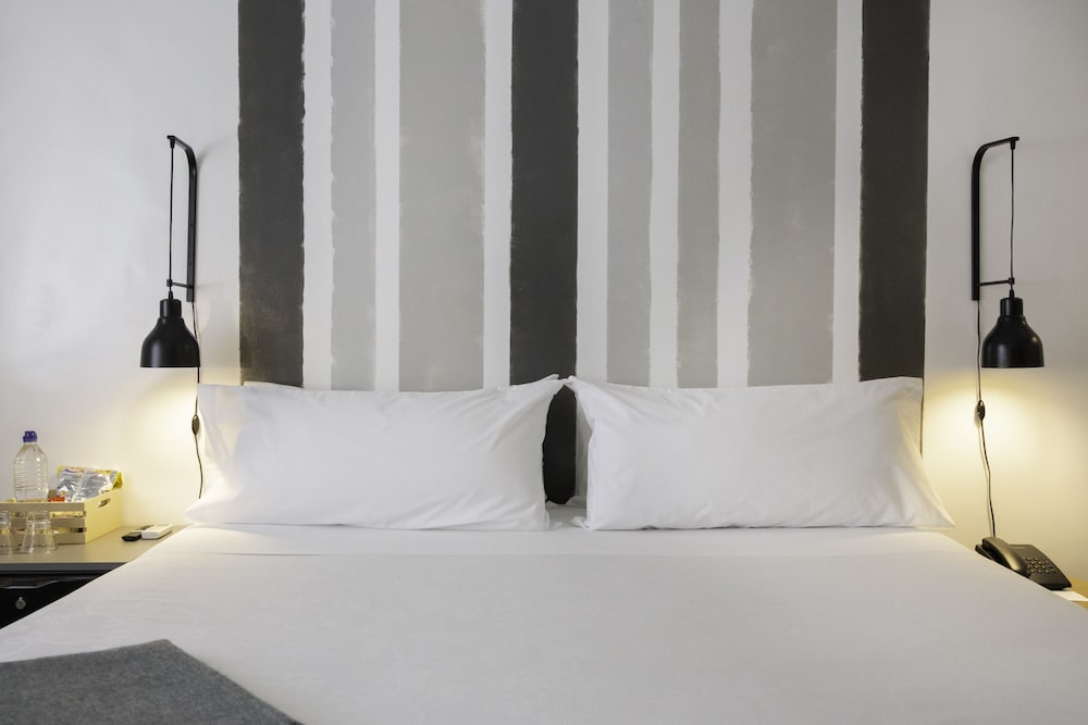 Carsson Hotel 29/67