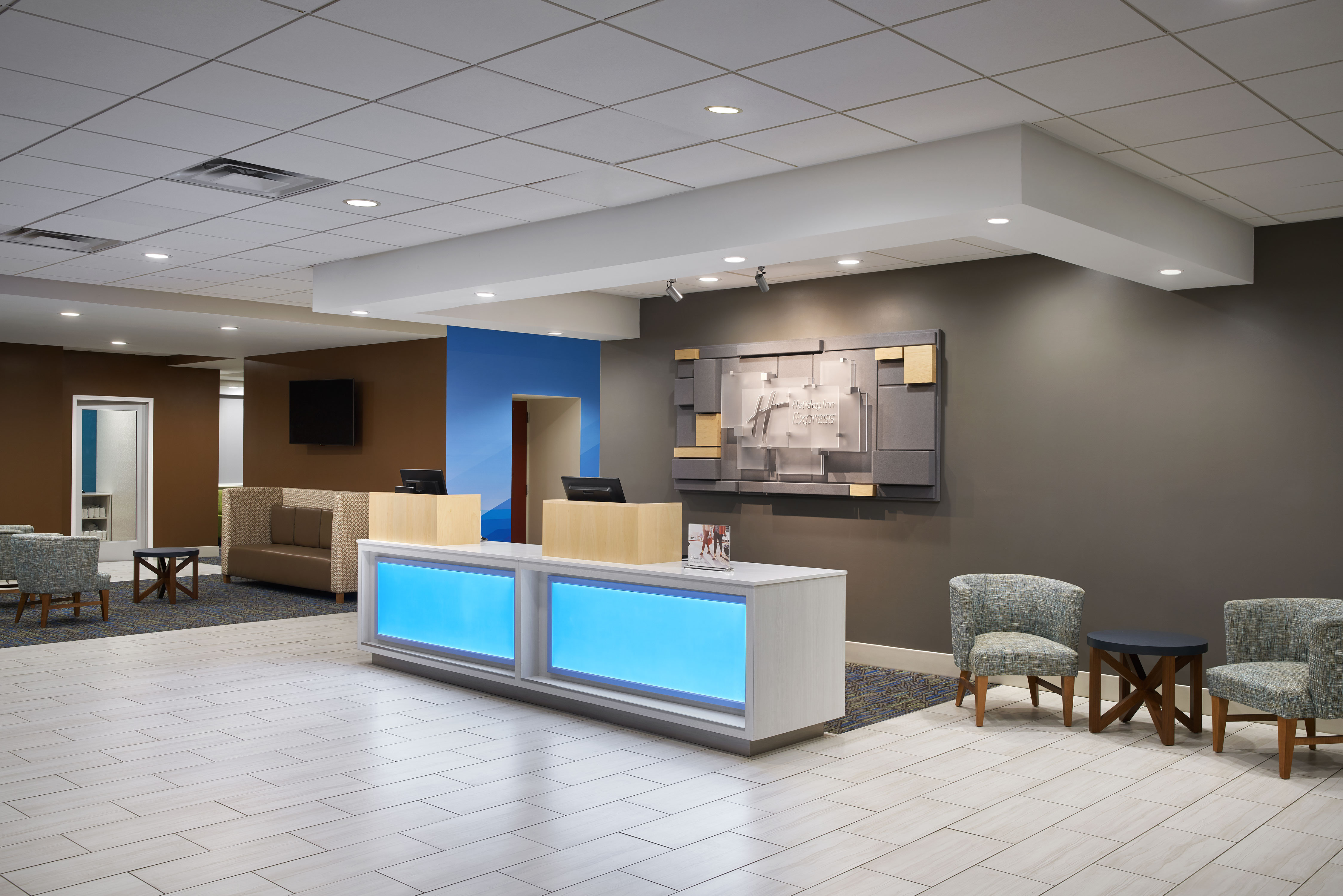 HOLIDAY INN EXPRESS RICHMOND-DOWNTOWN 2/58