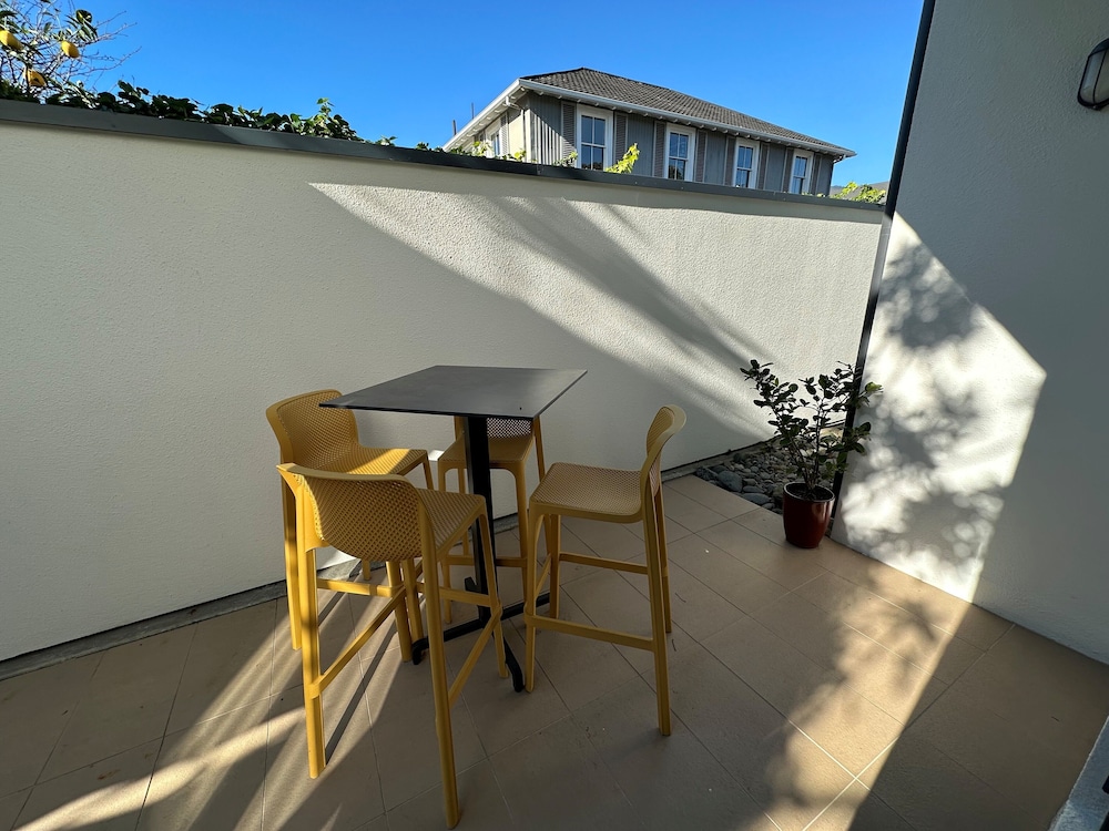 Delorenzo S Studio Apartments 60/72