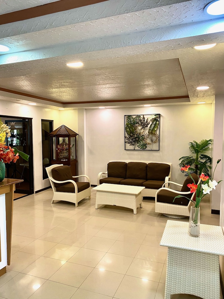Anda White Beach Resort 43/64