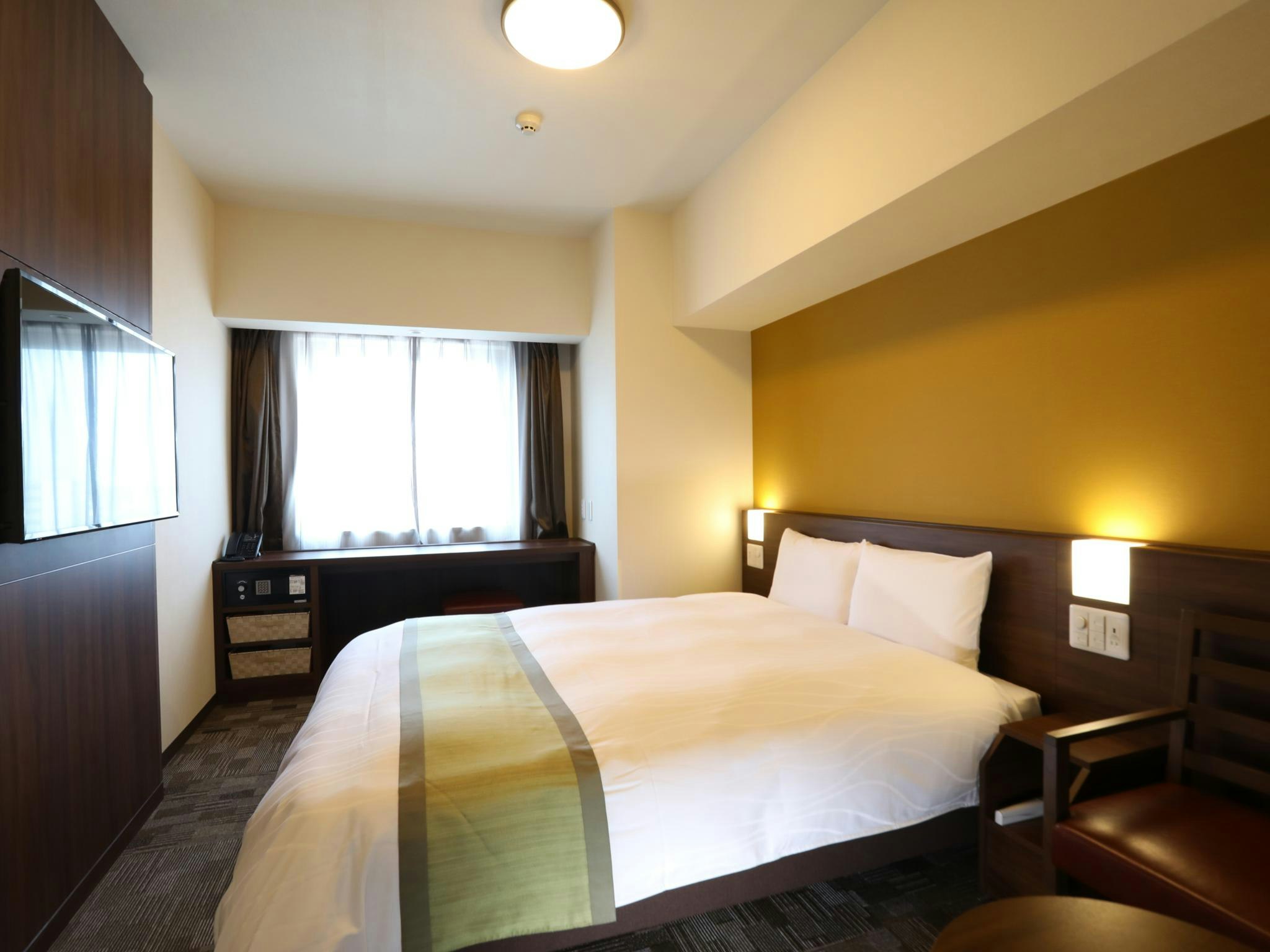 Room, Queen Bed