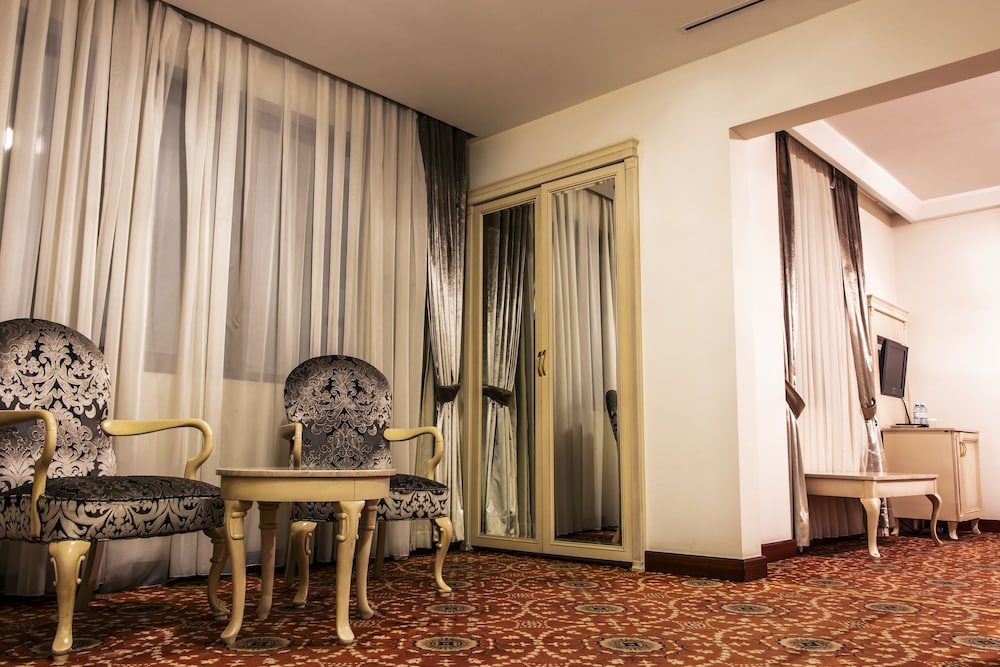 Atropat Old City Hotel 50/71