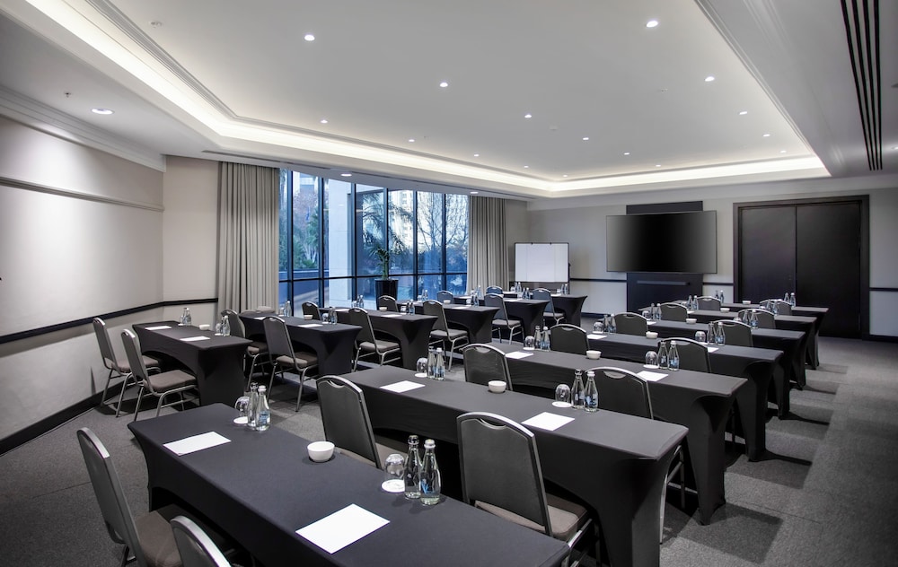 NH Johannesburg Sandton 66/77