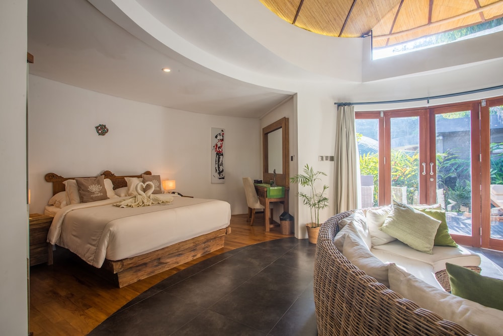 1 BEDROOM, LUXURY, VILLA