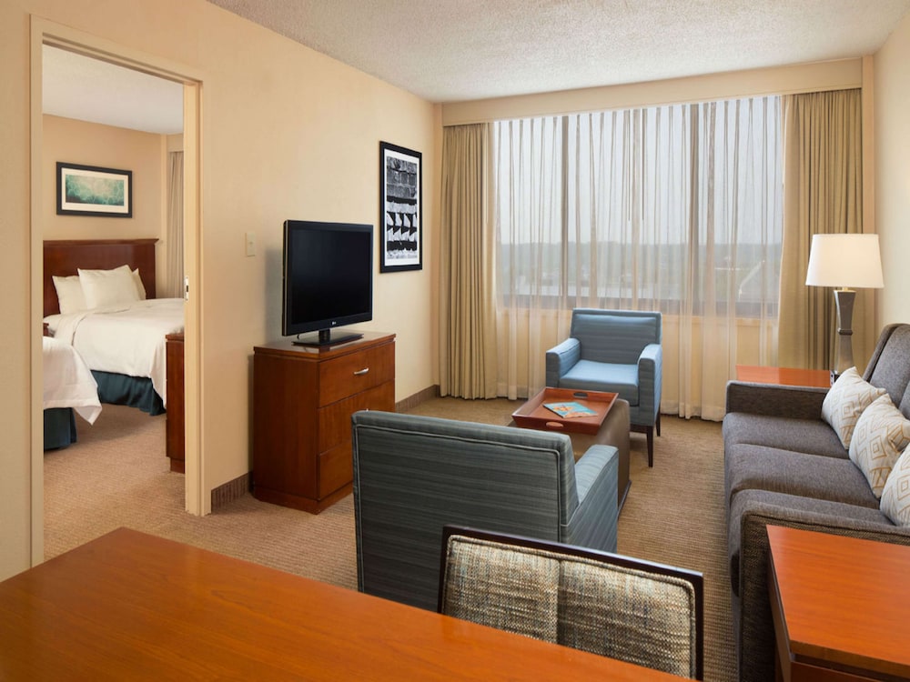 Embassy Suites By Hilton Winston Salem 33/59