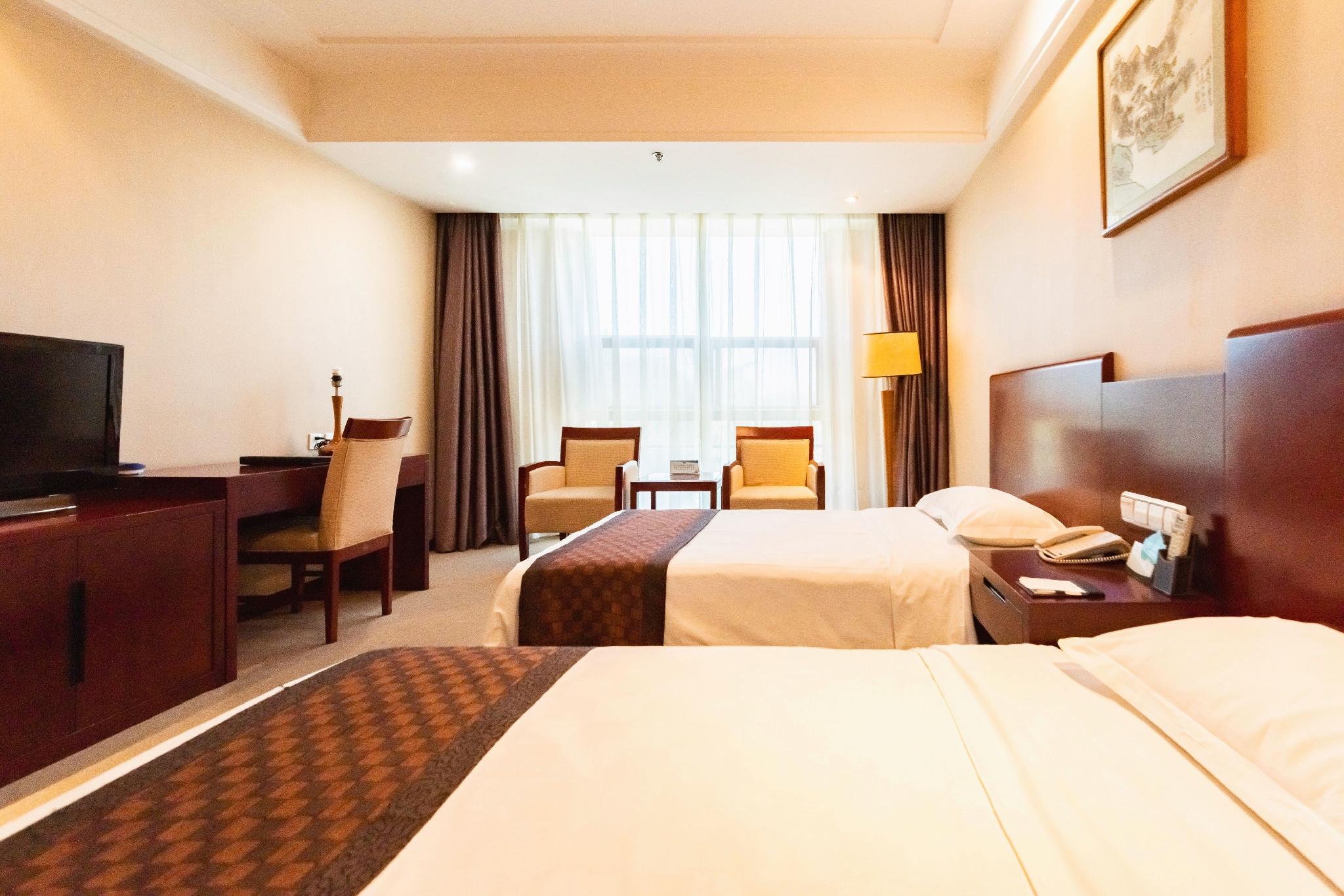 Zhiyuan Hotel 10/18