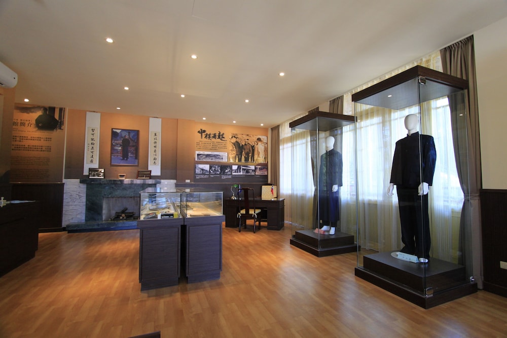 Lishan Guest House 32/49