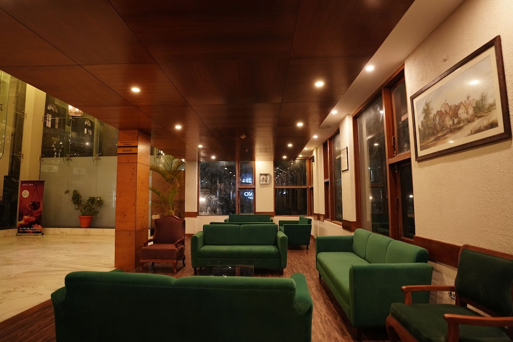 Orsino Resort Mall Road 28/46