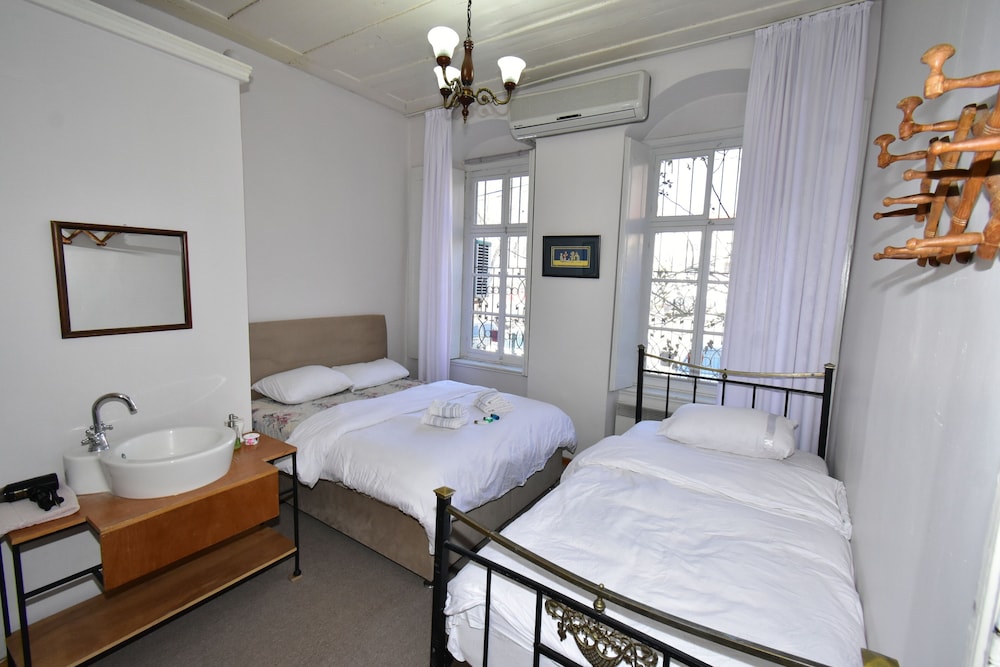Eolya Guest House 20/50