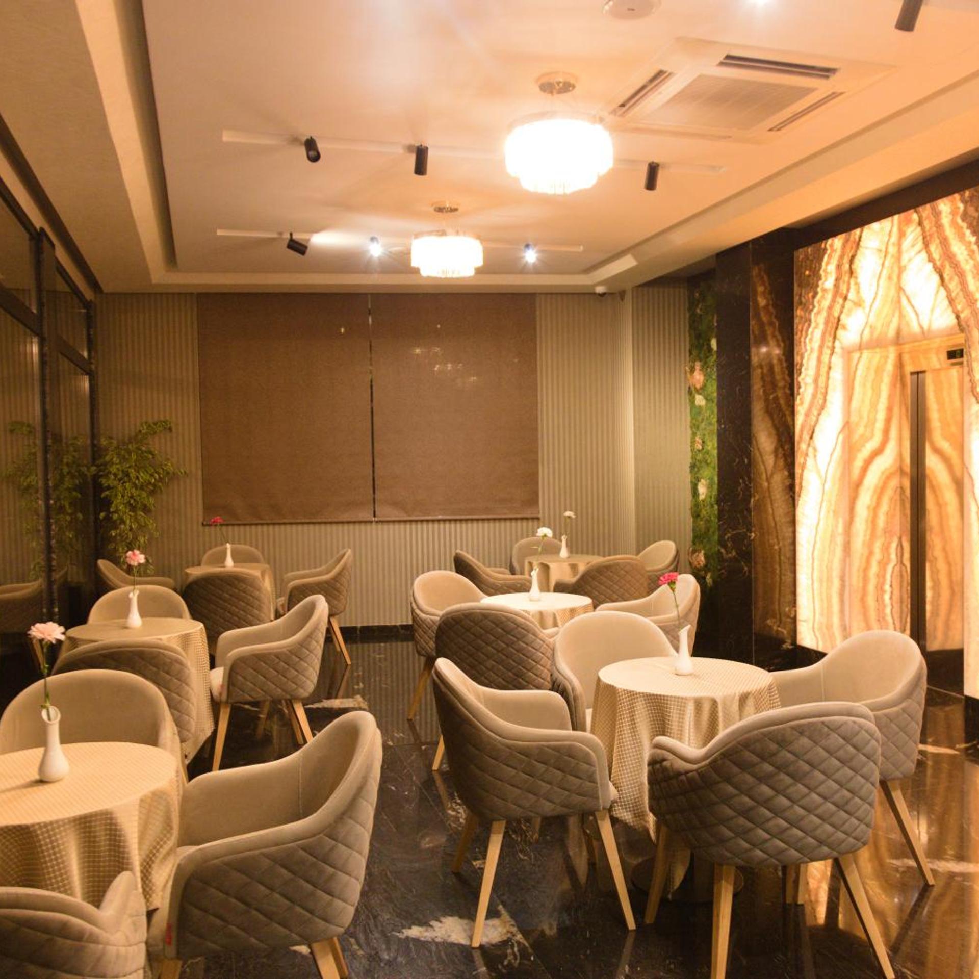 Emerald Boutique Hotel 38/47