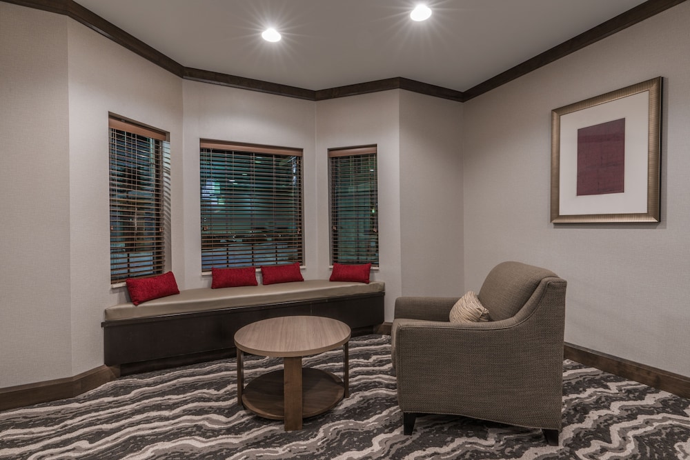 Staybridge Suites Anchorage 53/76
