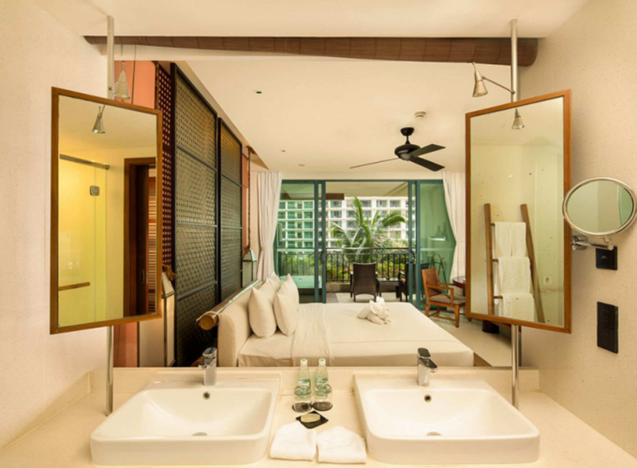 Ocean Sonic Resort 42/44