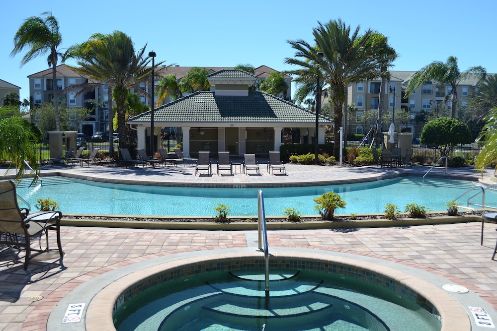 Cay Commons by Orlando Vacations 360 detail